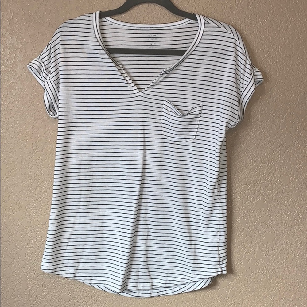 Short sleeve striped shirt